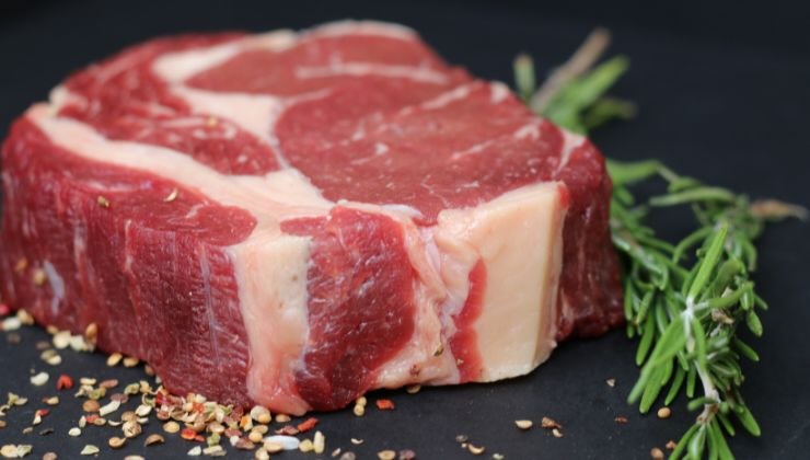 allerta per la carne al supermercato